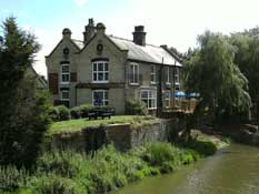 The Three Pickerels B&B,  Ely